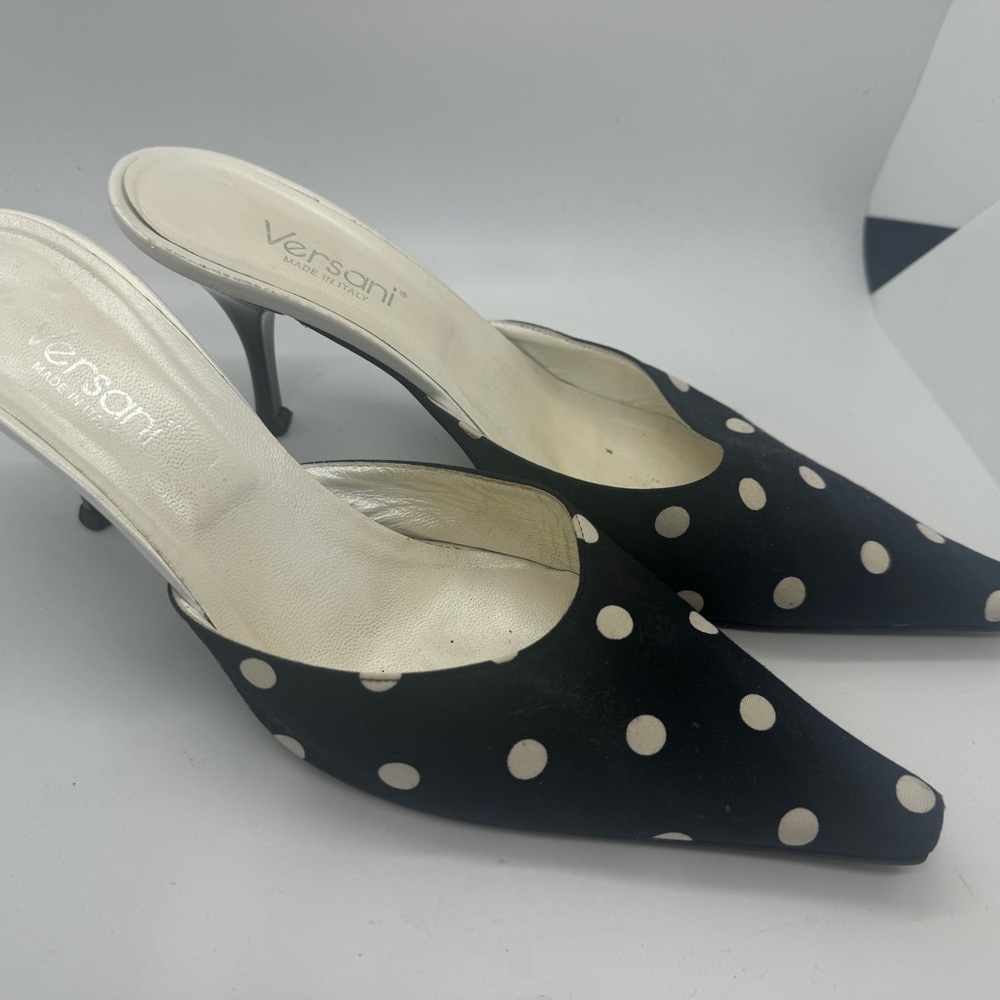 Polka dot slides